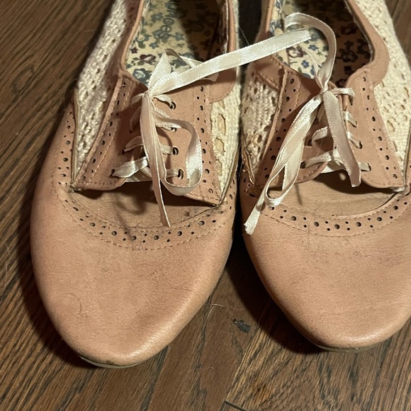 Maurices Shoes - Picture 2 of 5